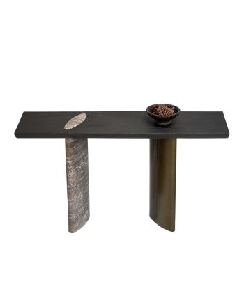 J KENJI COLLECTION - CONSOLA